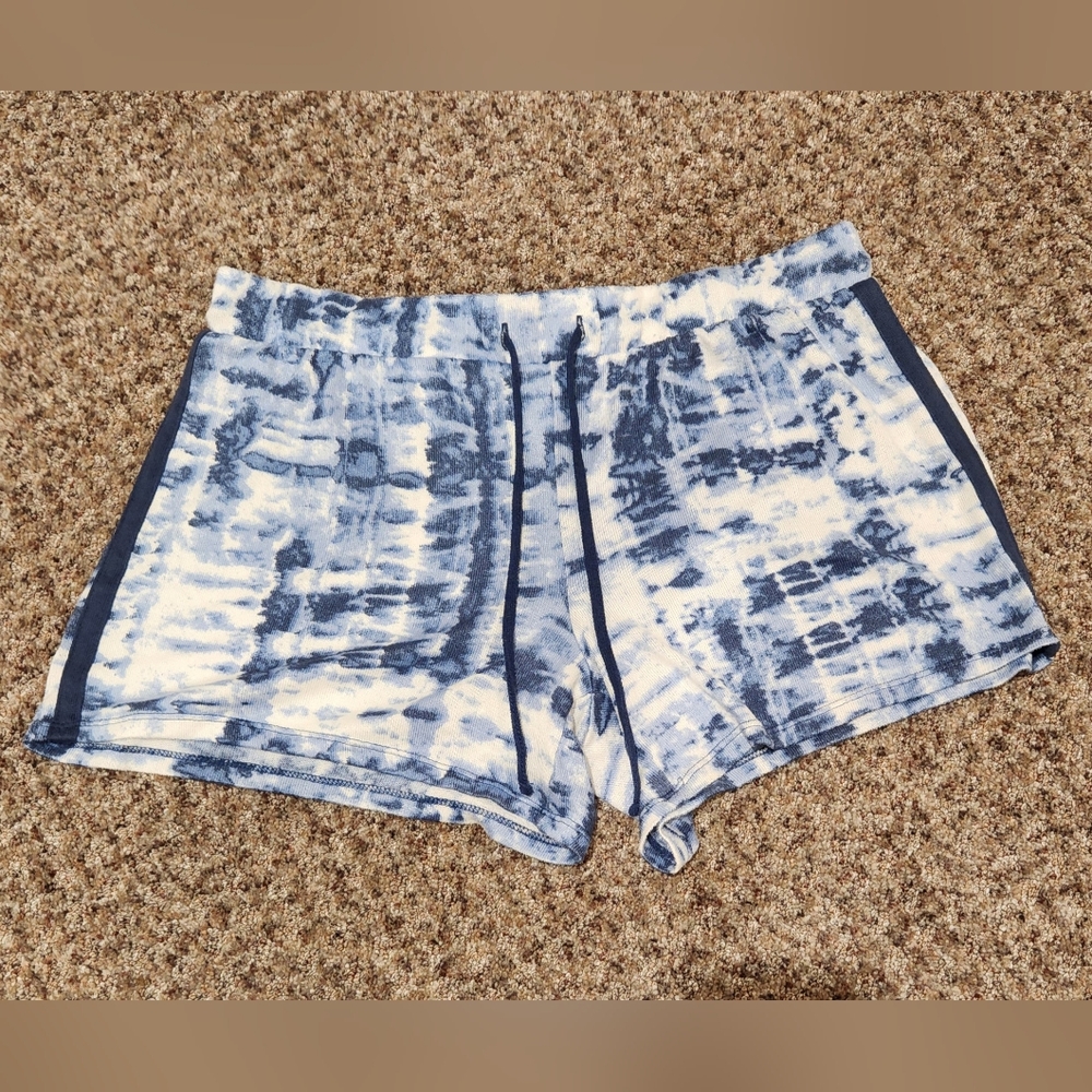 Lucky Brand Women's Blue Tie Dye Shorts - Size Medium